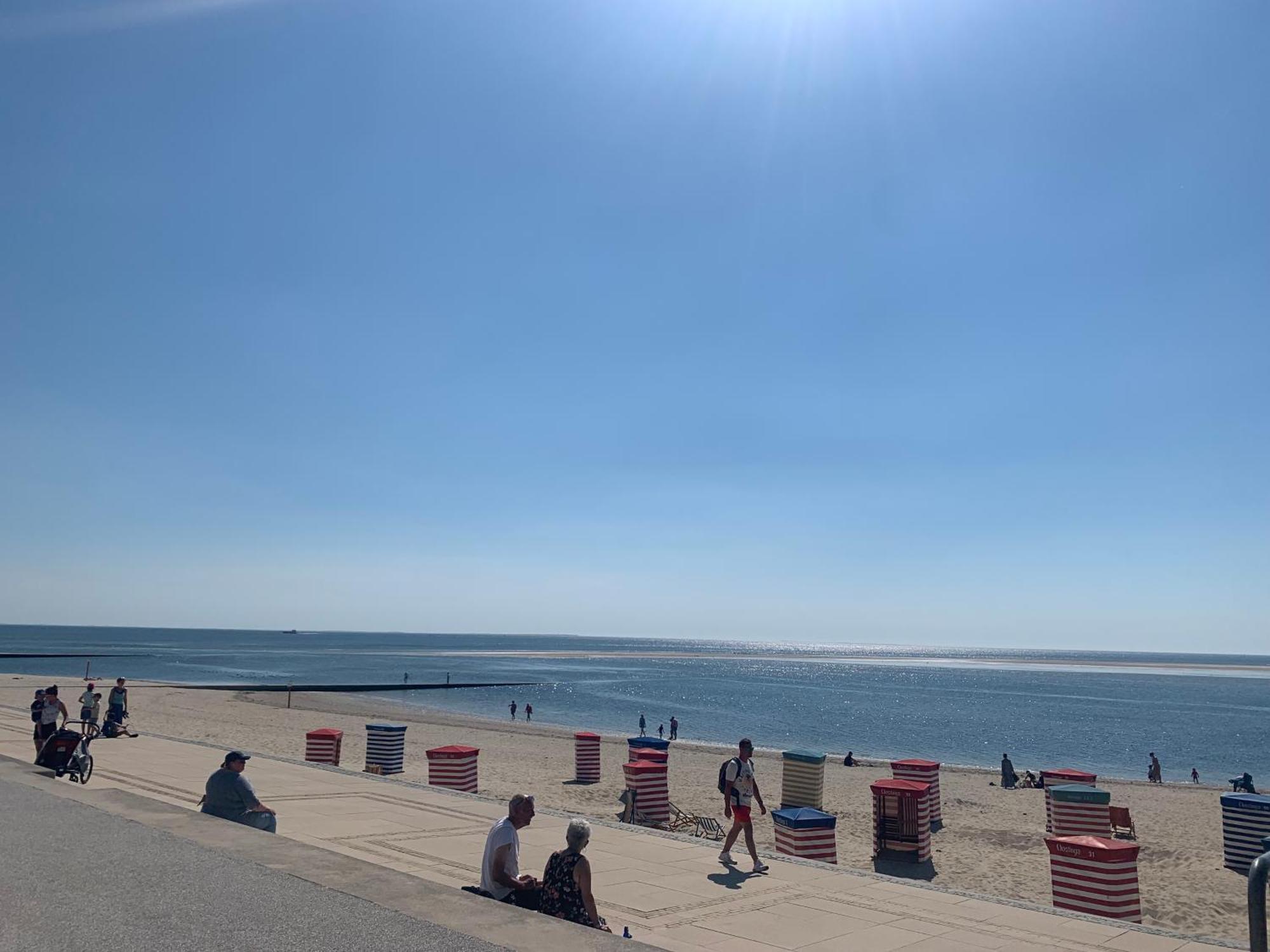 Strandkoje Im Haus Seeblick Bismarckstrasse Borkum Exterior foto